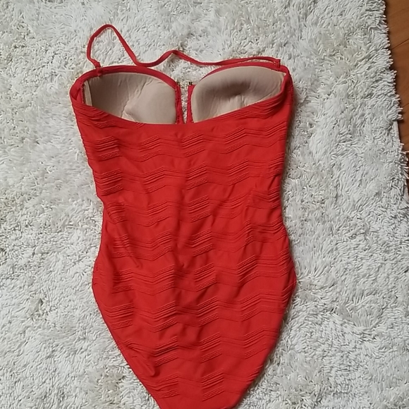 Gorgeous Orange/Red One Piece - Picture 4 of 4